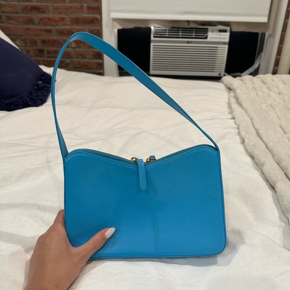 Mansur Gavriel Logo Engraved Zipped Shoulder Bag! - Picture 4 of 6